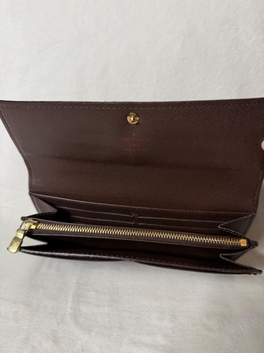 Louis Vuitton Damier Ebene Sarah Long Wallet - Picture 5 of 10